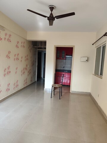 Room in 2 BHK Apartment at Paras Seasons, Sector 168 – for Rent