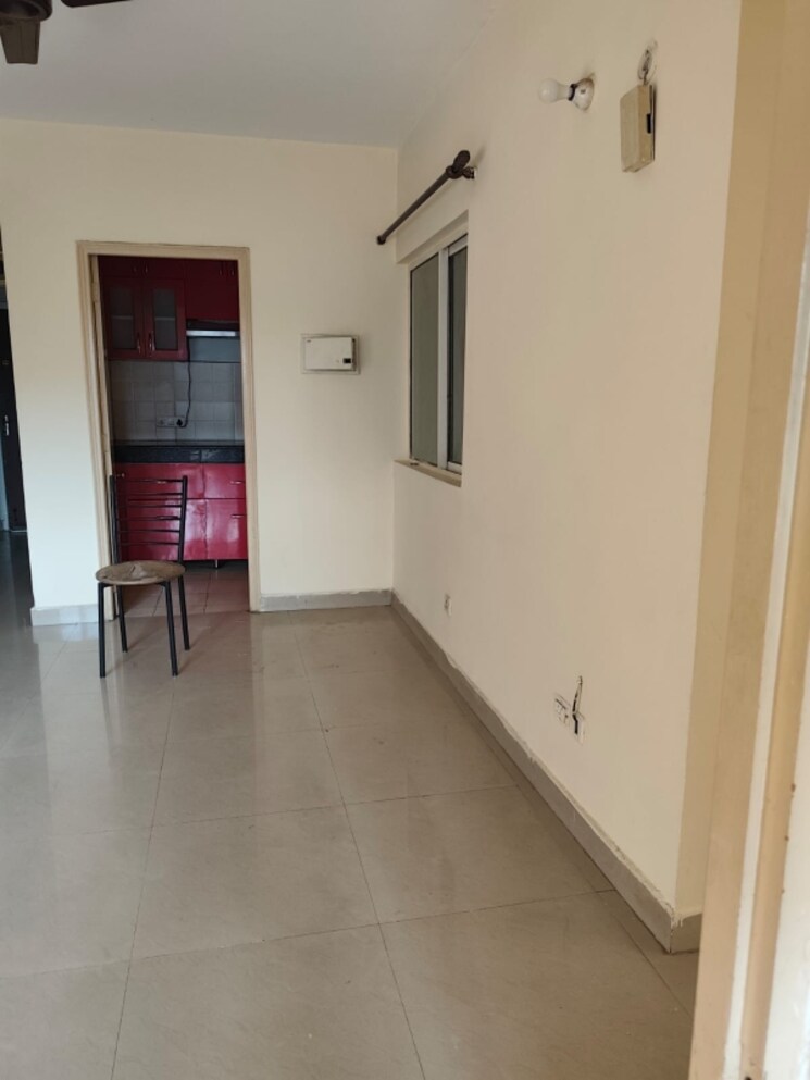 Room, paras-seasons 2 Bedroom 985 Sq.Ft. Apartment In Sector 168 Noida 8955886