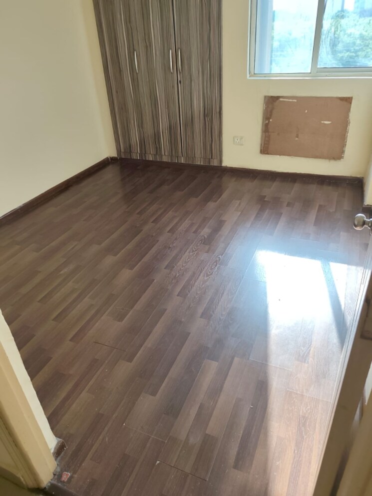 Balcony, paras-seasons 2 Bedroom 985 Sq.Ft. Apartment In Sector 168 Noida 8955886