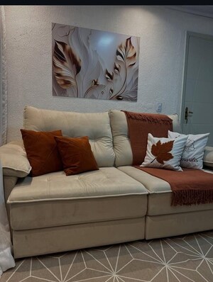 Bedroom in 3 BHK Builder Floor at Sector 35 – for Sale