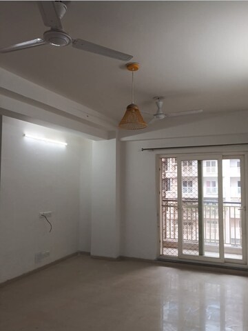 Room in 3 BHK Apartment at Shri Radha Sky Gardens, Sector 16b Greater Noida – for Rent