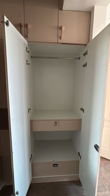 Bathroom in 3 BHK Apartment at Paarth Aadyant, Gomti Nagar – for Rent
