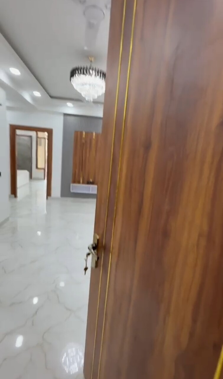 Cover Image, sector 135 3 Bedroom 1235 Sq.Ft. Builder Floor In Sector 135 Noida 8955973