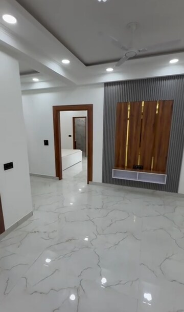 Living Room in 3 BHK Builder Floor at Sector 135 – for Sale