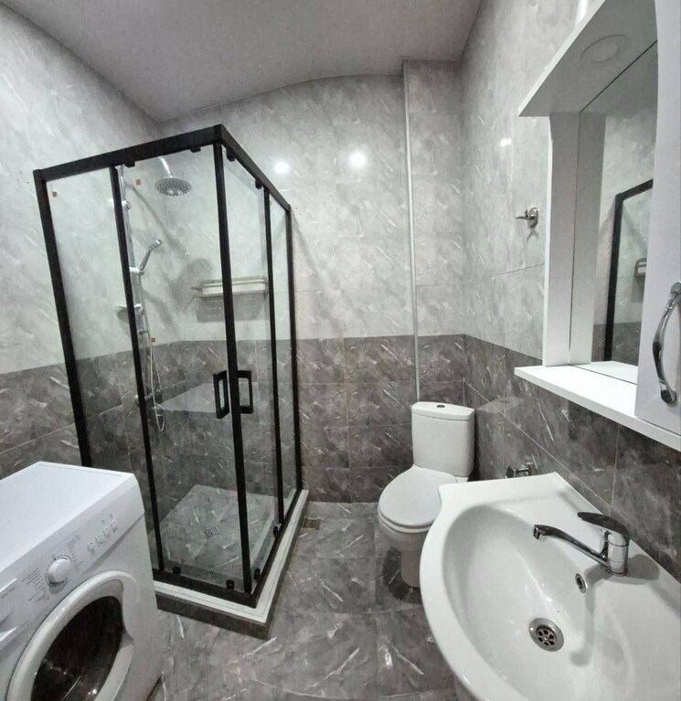 Bathroom, vaishali sector 9 3 Bedroom 1700 Sq.Ft. Builder Floor In Vaishali Sector 9 Ghaziabad 8955928