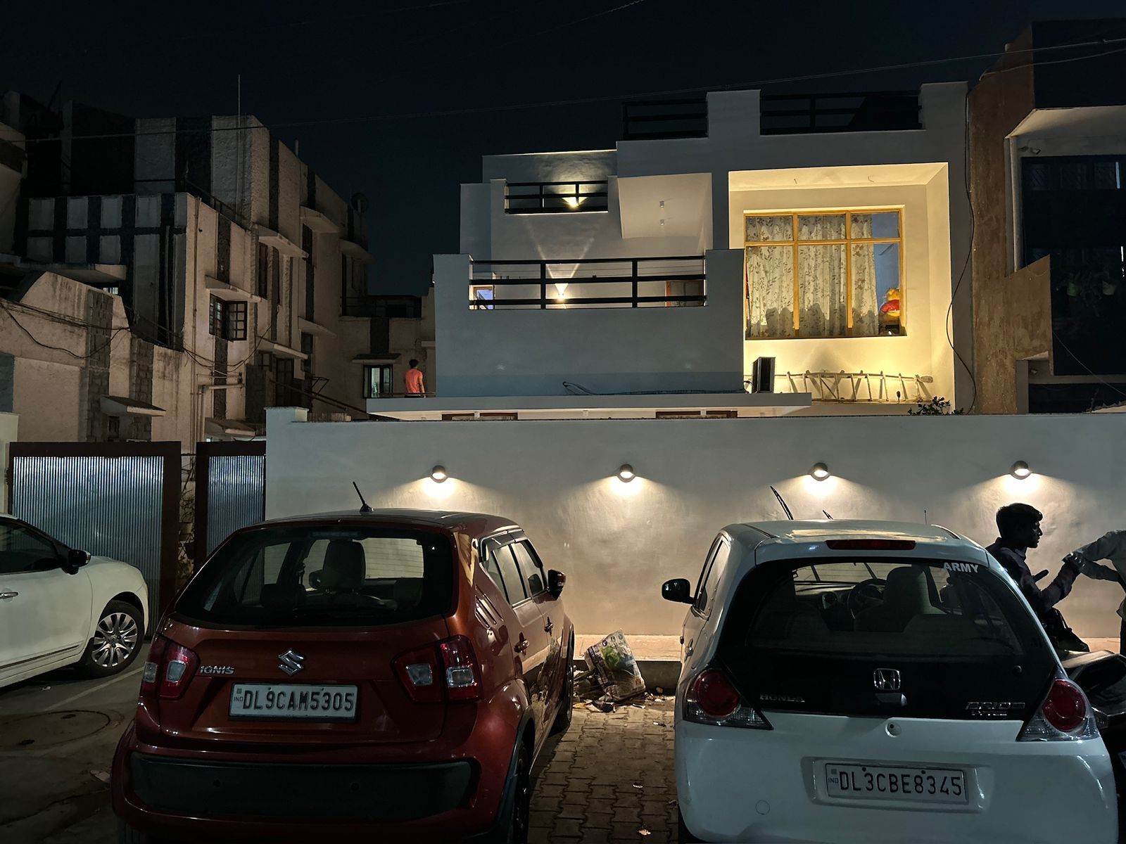 6 BHK + Pooja Room,Servant Room,Study Room,Extra Room 9500 Sq.Ft. Independent House in RWA Apartments