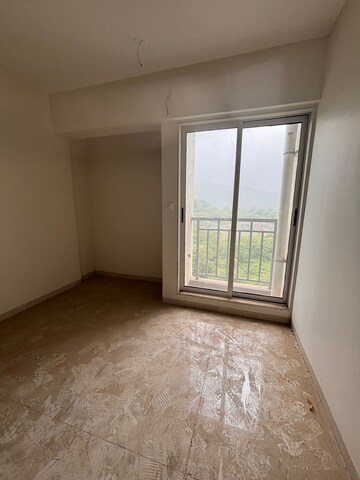 Room in 1.5 BHK Apartment at Vihang Vermont, Ghodbunder Road – for Sale