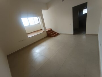 Room in 4 BHK Apartment at Benson Apartments, Benson Town – for Rent