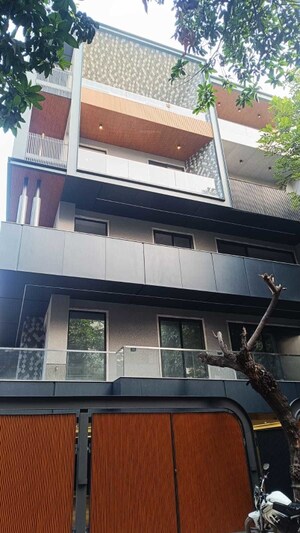 3.5 BHK Builder Floor For Sale in Preet Vihar