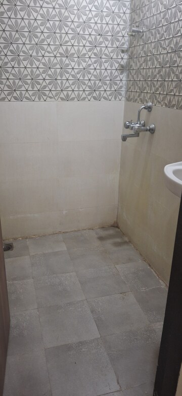Bathroom in 1 BHK Apartment at Ghansoli – for Rent