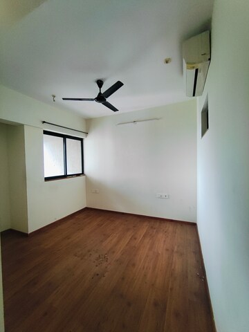 Room in 2 BHK Apartment at Lodha Palava City Lakeshore Greens, Dombivli East – for Rent