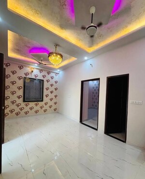 Room in 3 BHK Builder Floor at Sector 35 – for Sale