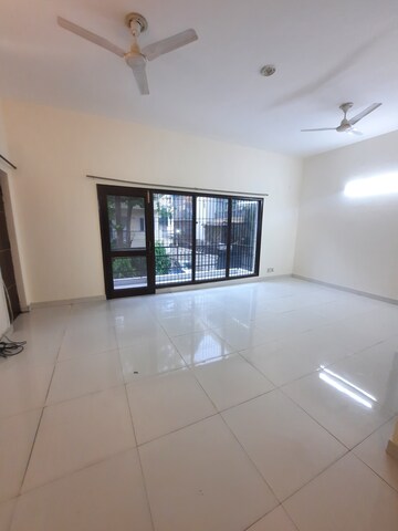 3 BHK Builder Floor For Rent in Saket Court Residential Complex, Pushp Vihar