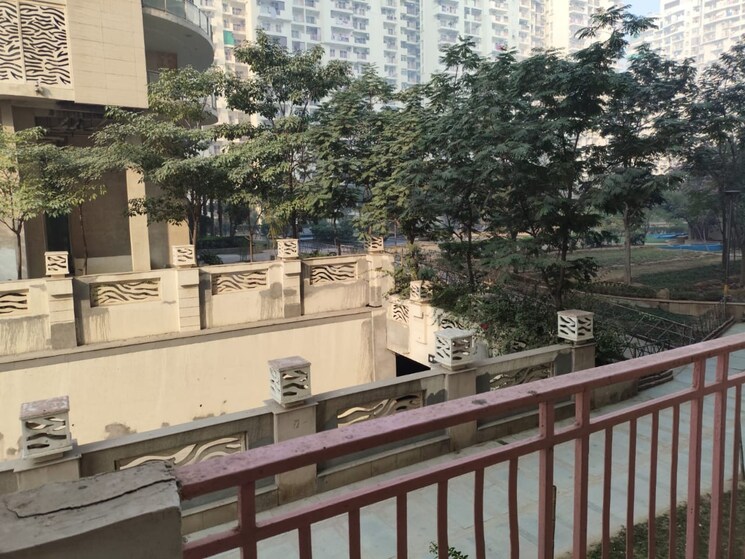 Balcony, mahagun-moderne 2.5 Bedroom 1250 Sq.Ft. Apartment In Sector 78 Noida 8956063