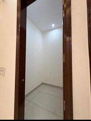  2 BHK Builder Floor at Sector 115 – for Sale