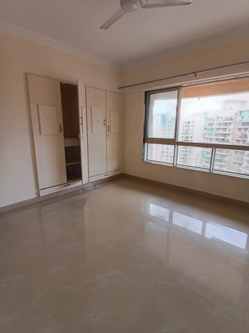 Room in 2 BHK Apartment at Nahar Amrit Shakti, Chandivali – for Rent
