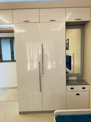 Building Lobby in 2 BHK Apartment at Kalpataru Paramount E, Kapur Bawdi – for Rent