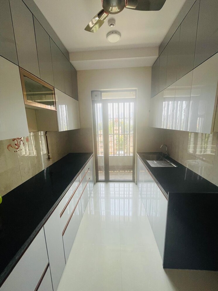 Kitchen, kalpataru-paramount-e 2 Bedroom 711 Sq.Ft. Apartment In Kapur Bawdi Thane 8956156