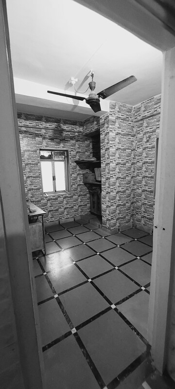 Room in 1 BHK Apartment at Kalwa – for Sale