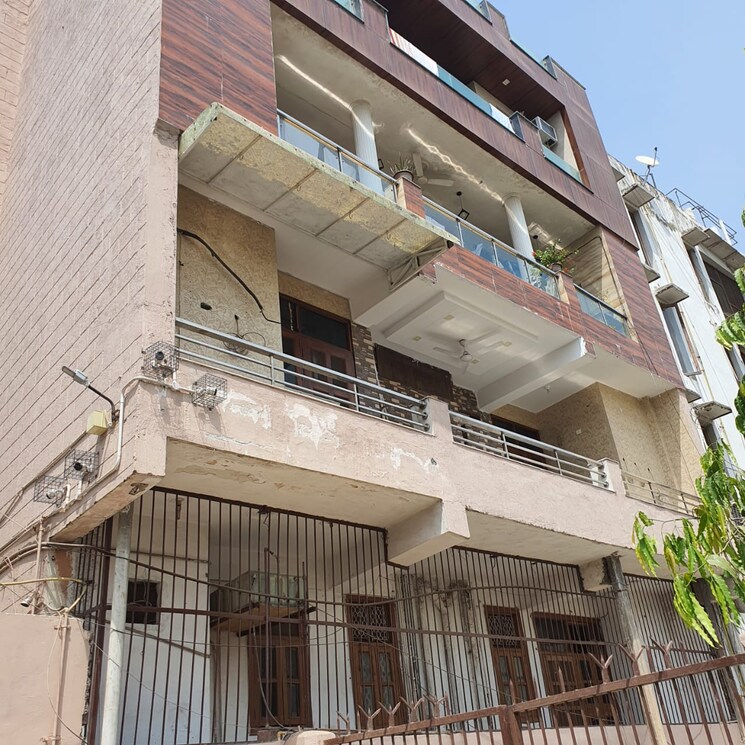 Exterior View, east punjabi bagh 3 Bedroom 170 Sq.Yd. Builder Floor In East Punjabi Bagh Delhi 8956168