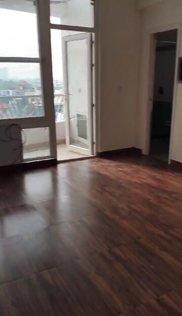Living Room in 4 BHK Apartment at Eldeco Ananda, Sector 48 – for Rent