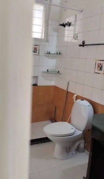 Bathroom in 4 BHK Apartment at Eldeco Ananda, Sector 48 – for Rent