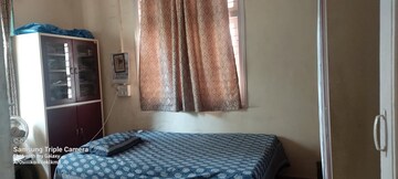 Bedroom in 2 BHK Apartment at Mahim – for Rent