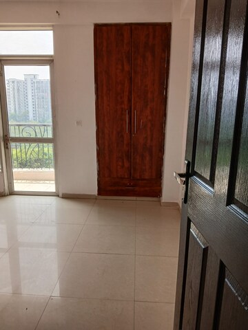 3 BHK Apartment For Rent in Grihapravesh, Sector 77
