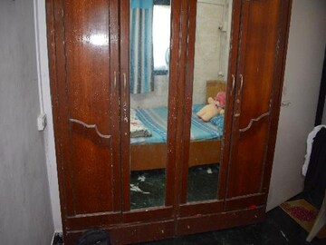 Furnished Amenities in 2 BHK Apartment at Goregaon West – for Rent