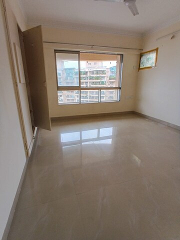Room in 1 BHK Apartment at K Raheja Vihar, Powai – for Rent