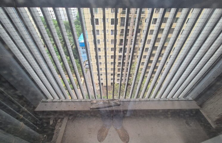 Balcony, courtyard-by-narang-realty-and-the-wadhwa-group 2 Bedroom 789 Sq.Ft. Apartment In Pokhran Road No Two Thane 8956294