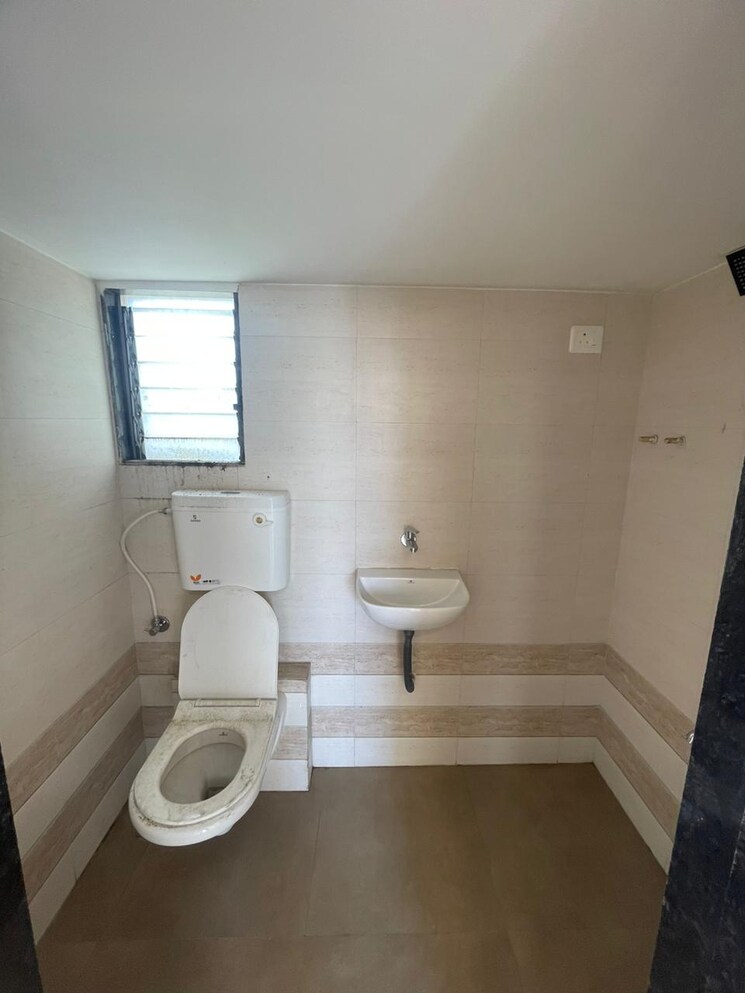 Attached Bathroom, ambernath east 1 Bedroom 810 Sq.Ft. Apartment In Ambernath East Thane 8956287