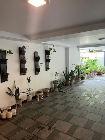 Parking in 4 BHK Builder Floor at Safdarjung Development Area – for Rent