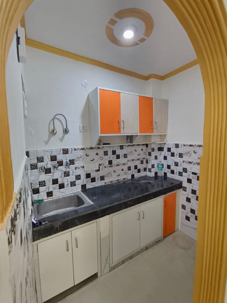 Kitchen, savitri nagar 3 Bedroom 1800 Sq.Ft. Builder Floor In Savitri Nagar Delhi 8956333