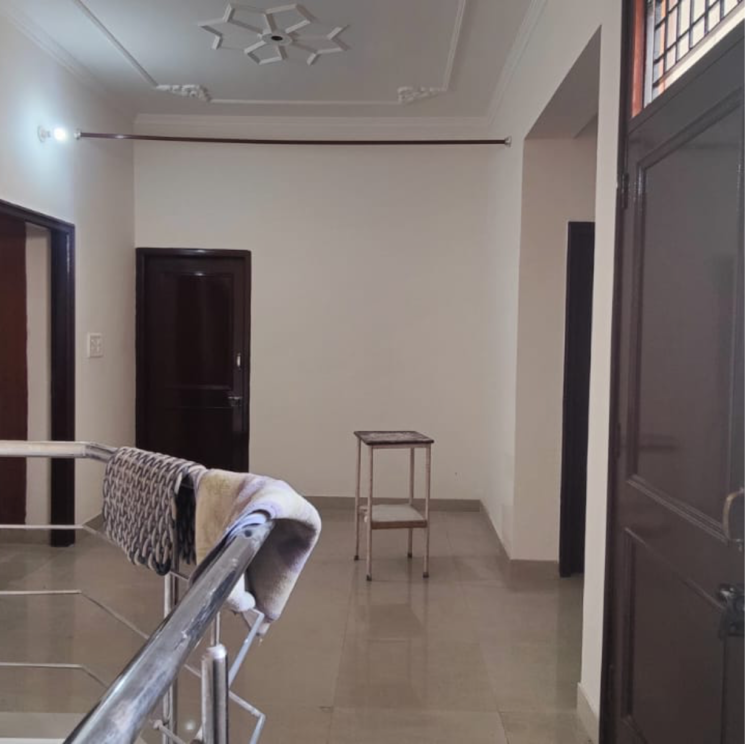 Other, parbhat road 3.5 Bedroom 150 Sq.Yd. Villa In Parbhat Road Zirakpur 8956347