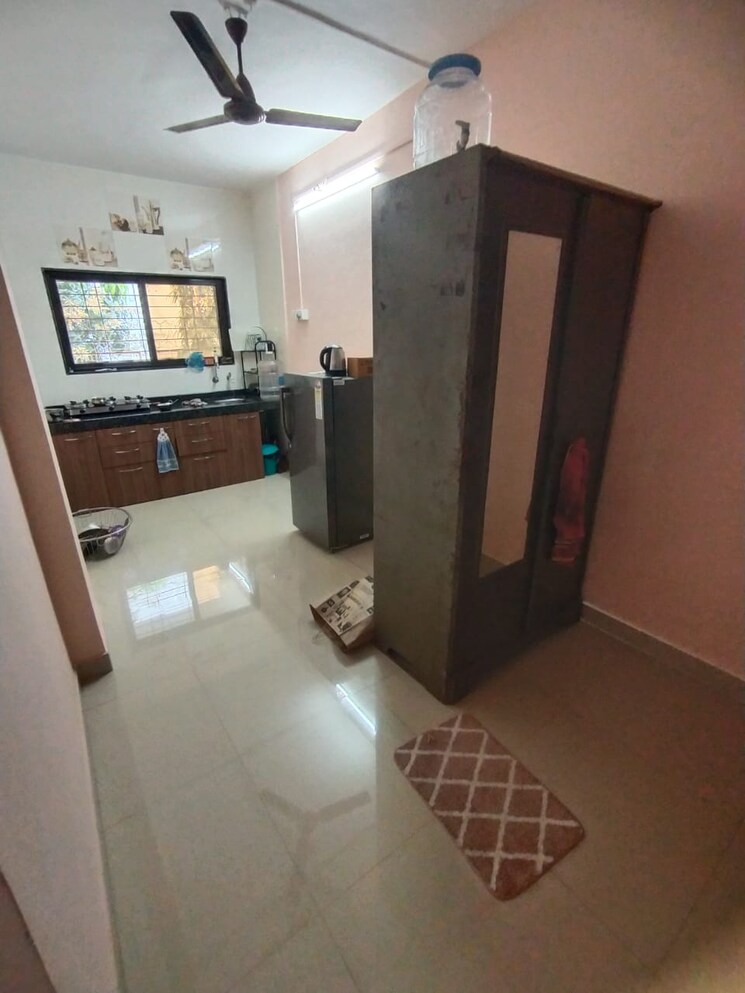 Living Room, kumar-mahatma-society 1 Bedroom 700 Sq.Ft. Apartment In Kothrud Pune 8956356