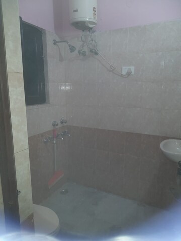 Bathroom in 1 BHK Builder Floor at Builder Floor, Sector 28 – for Rent