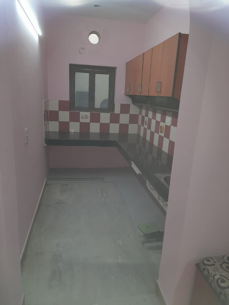 Kitchen, builder-floor 1 Bedroom 100 Sq.Yd. Builder Floor In Sector 28 Gurgaon 8956346