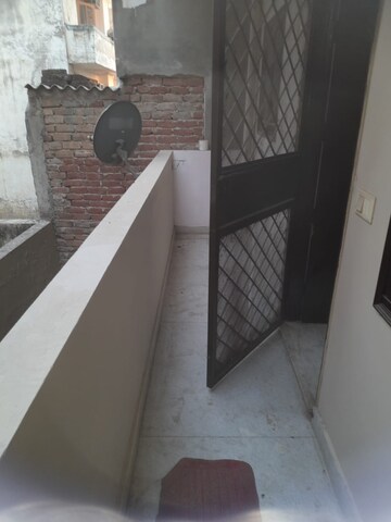 Balcony in 1 BHK Builder Floor at Builder Floor, Sector 28 – for Rent