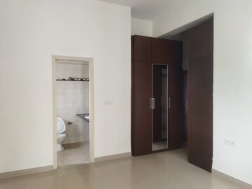 Room in 3 BHK Apartment at Prestige Kensington Gardens, Jalahalli – for Rent