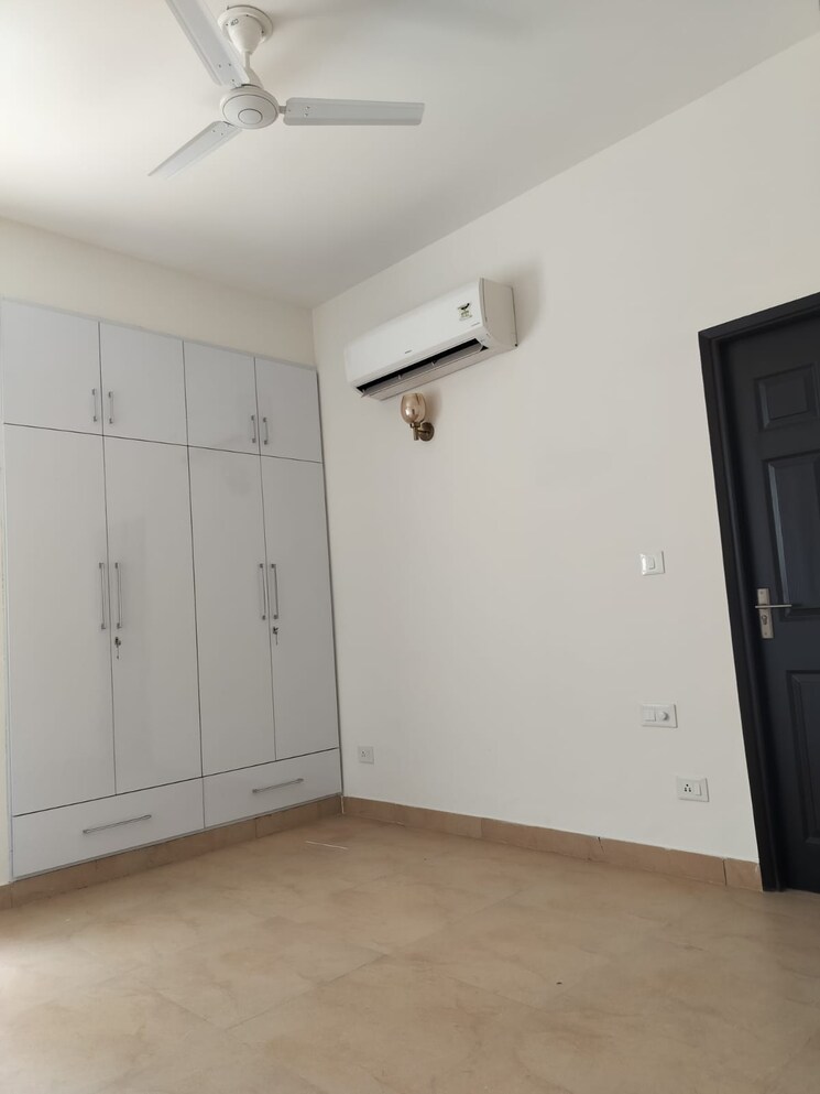 Room, wave-amore 3 Bedroom 2287 Sq.Ft. Apartment In Sector 32 Noida 8956398