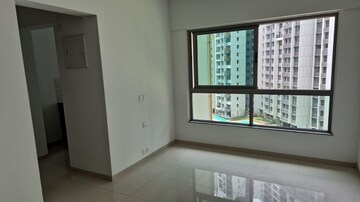 Room in 2 BHK Apartment at Kalpataru Immensa, Kolshet Road – for Sale