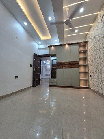 2 BHK Builder Floor For Sale in Niti Khand I