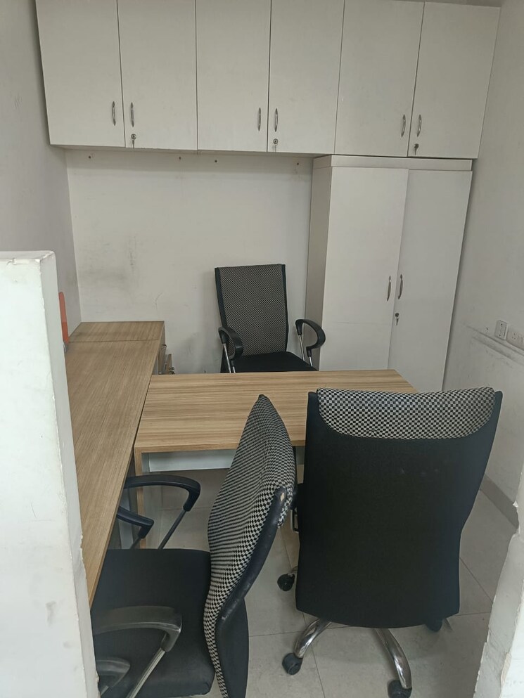 Team Area, suncity-success-tower Commercial Office Space 3000 Sq.Ft. In Sector 65 Gurgaon 8956384