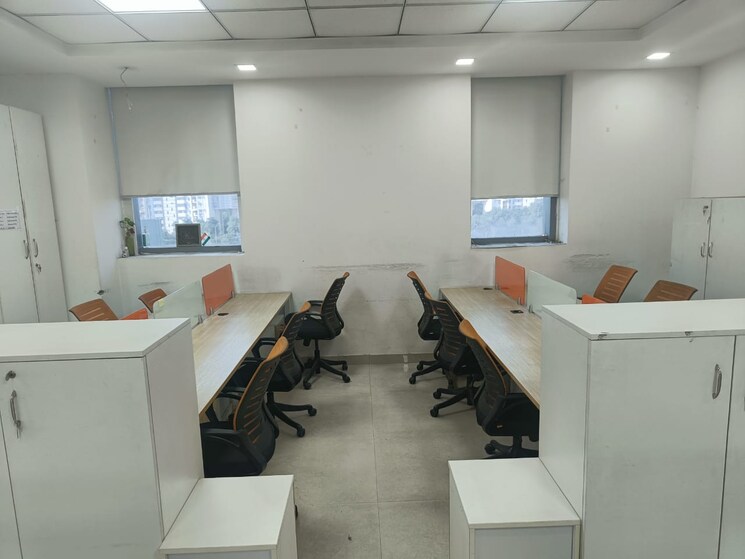 Team Area, suncity-success-tower Commercial Office Space 3000 Sq.Ft. In Sector 65 Gurgaon 8956384