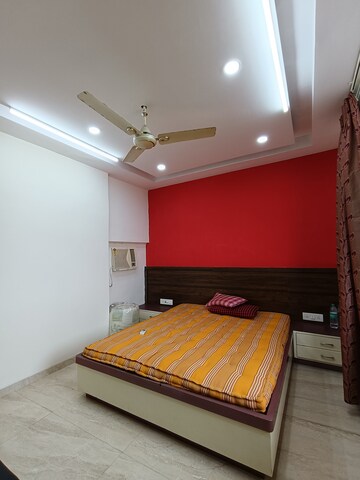 Bedroom in 2 BHK Apartment at Sagar Kanya, Andheri West – for Rent