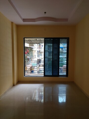 Room in 1 BHK Apartment at Mira Dharti Heights, Nalasopara West – for Rent