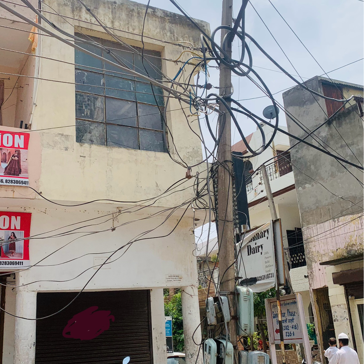 Retail Shop For Sale in Gee Associates 