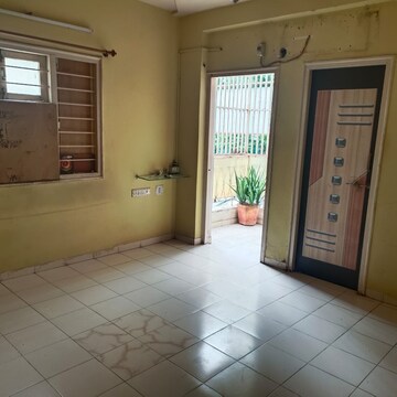 Room in 3 BHK Apartment at Vastrapur – for Rent