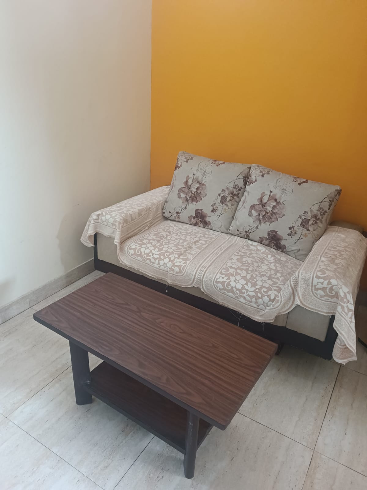 2.5 BHK Apartment For Rent in Ansal Sushant Floors